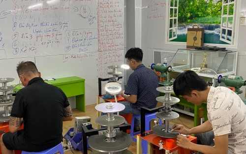 Mài Kéo Tông Đơ Thú Cưng Tại Thành Luân Group