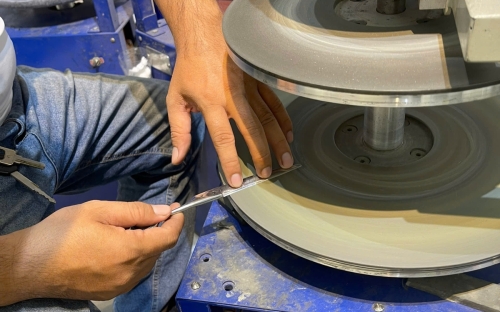 5 Dấu hiệu cho thấy bạn nên mài lại kéo cắt tóc ngay